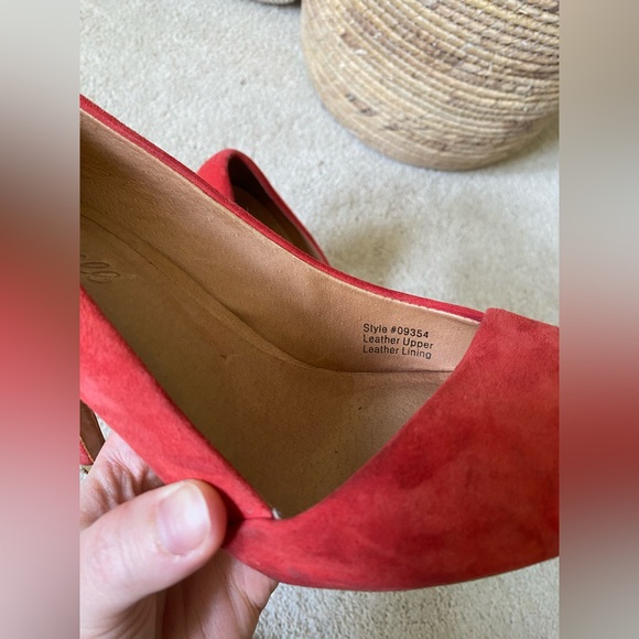 Madewell Suede and Leather Pumps in Cherry 🍒 Size 8 - Picture 6 of 6